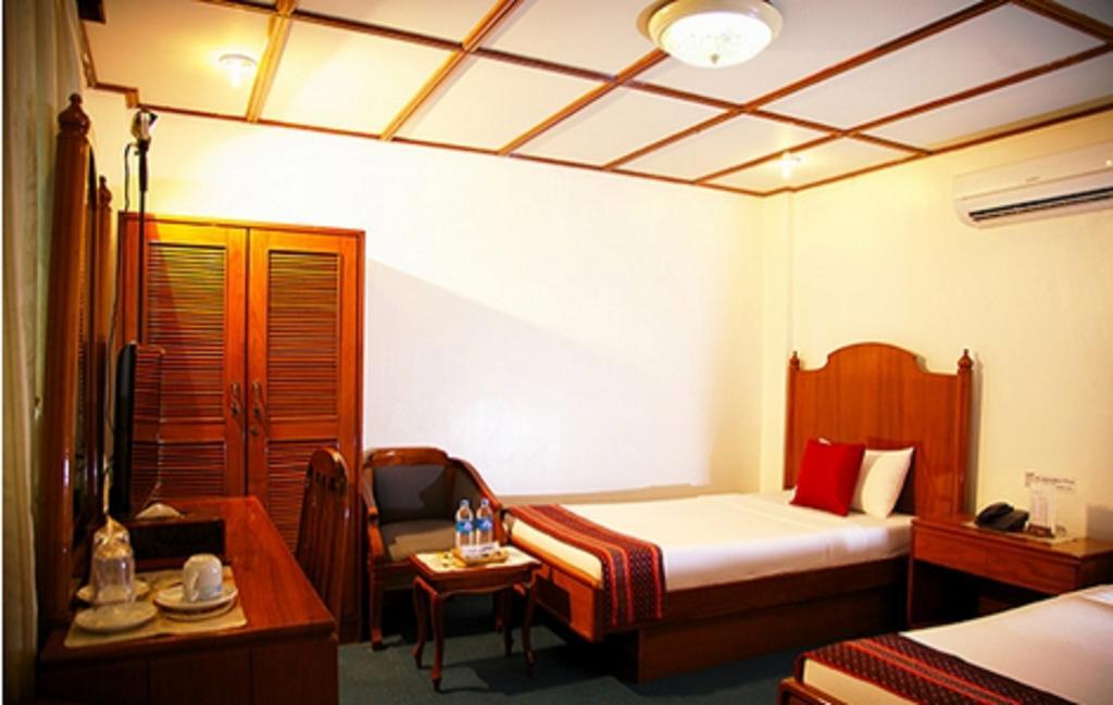 Yoma Hotel Yangon Ngoại thất bức ảnh